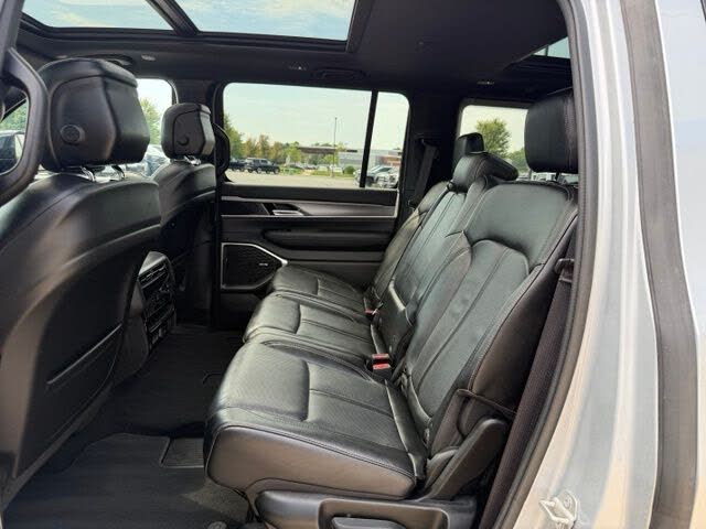 2024 Jeep Wagoneer