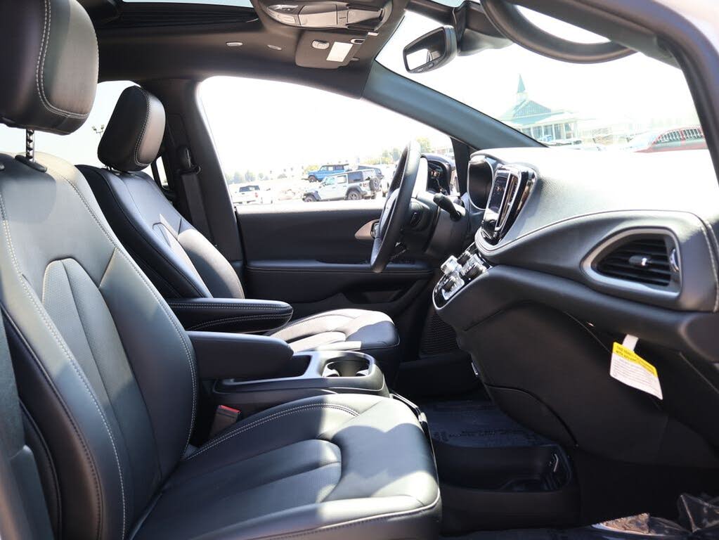 2026 Chrysler Pacifica