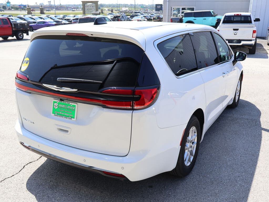 2026 Chrysler Pacifica