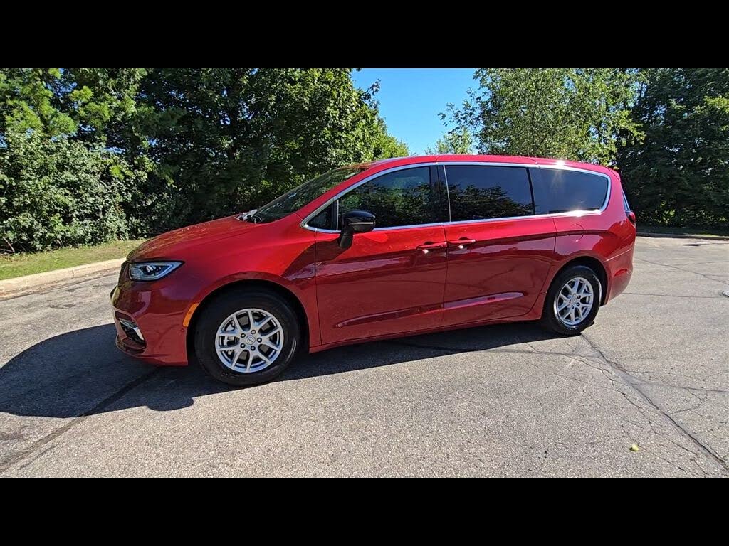 2026 Chrysler Pacifica