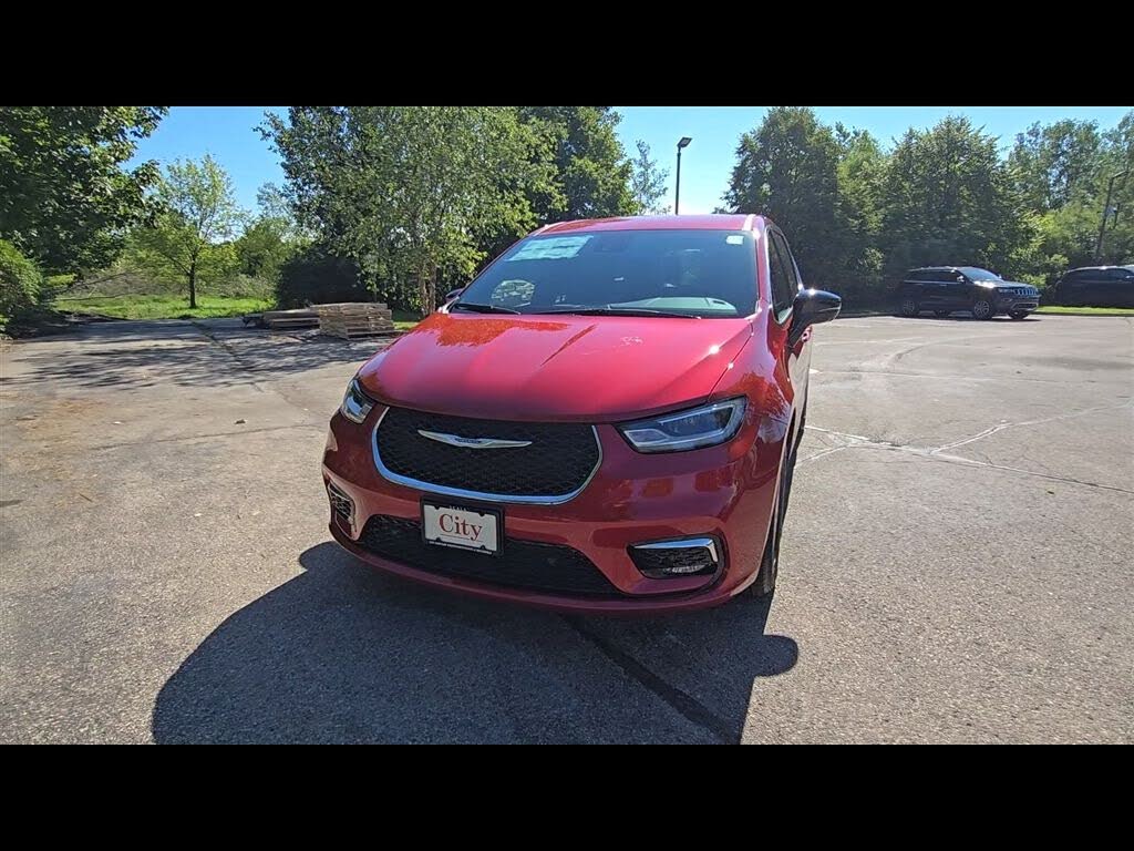 2026 Chrysler Pacifica