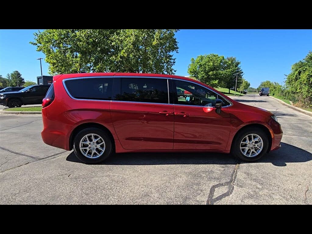 2026 Chrysler Pacifica