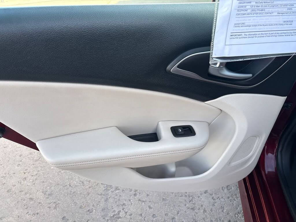 2015 Chrysler 200