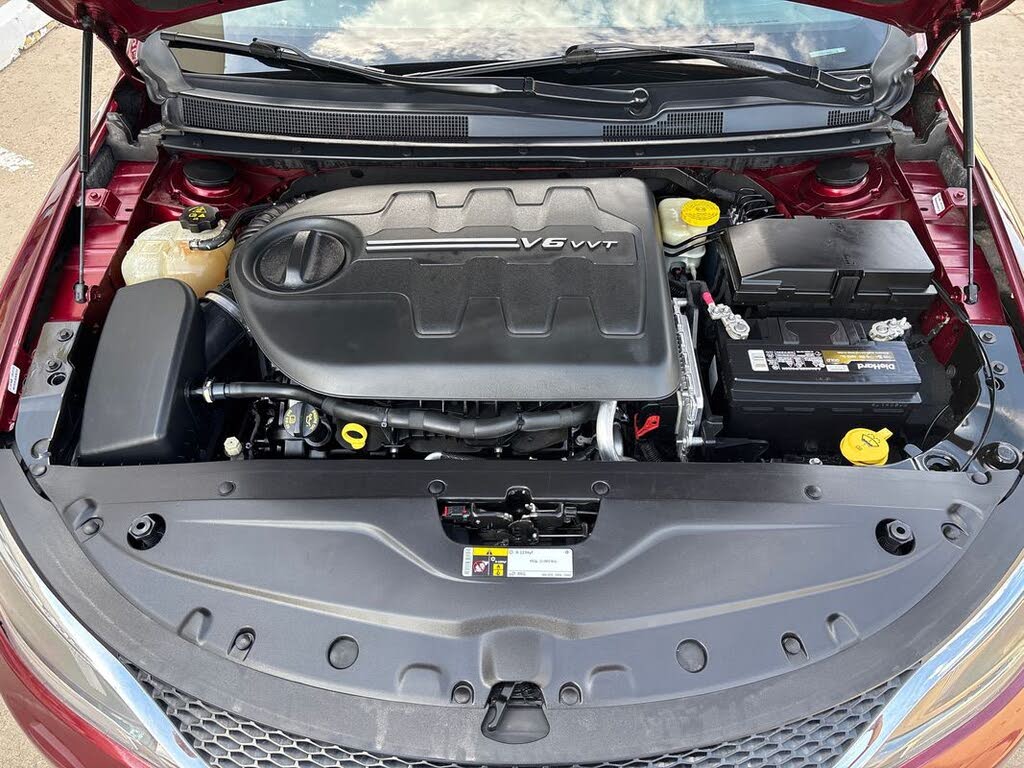 2015 Chrysler 200