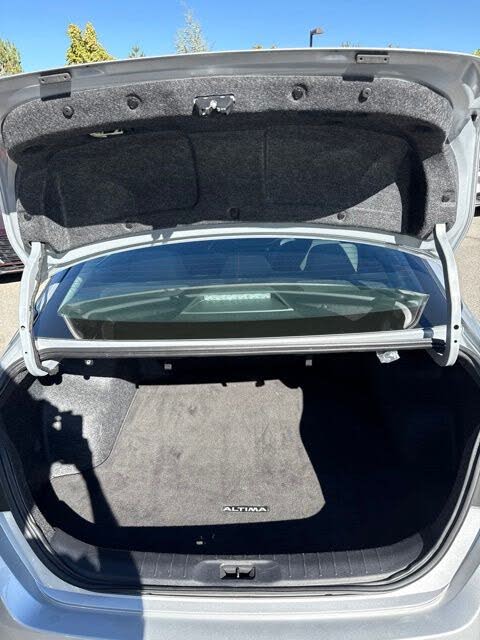 2025 Nissan Altima