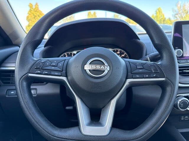 2025 Nissan Altima