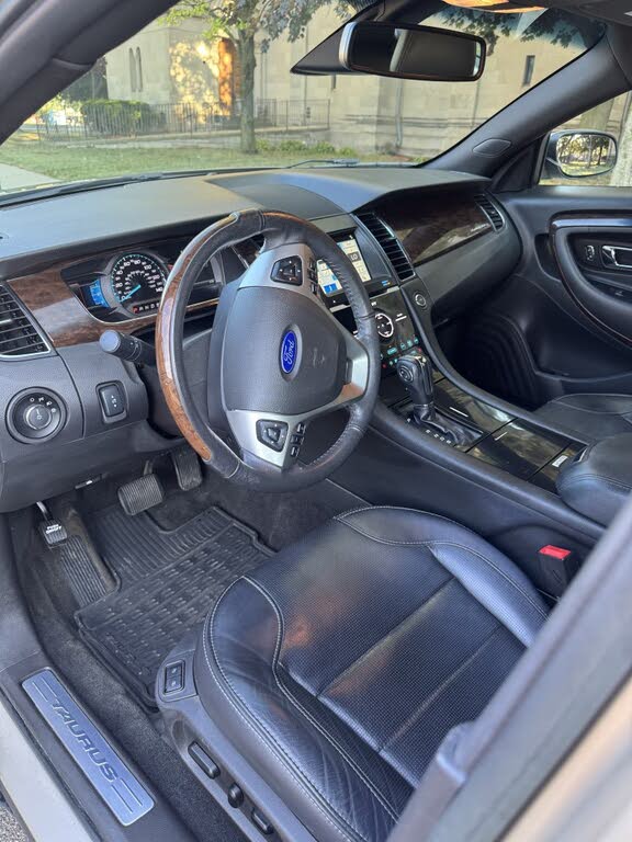 2018 Ford Taurus