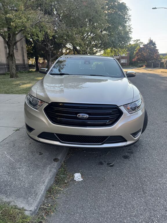 2018 Ford Taurus