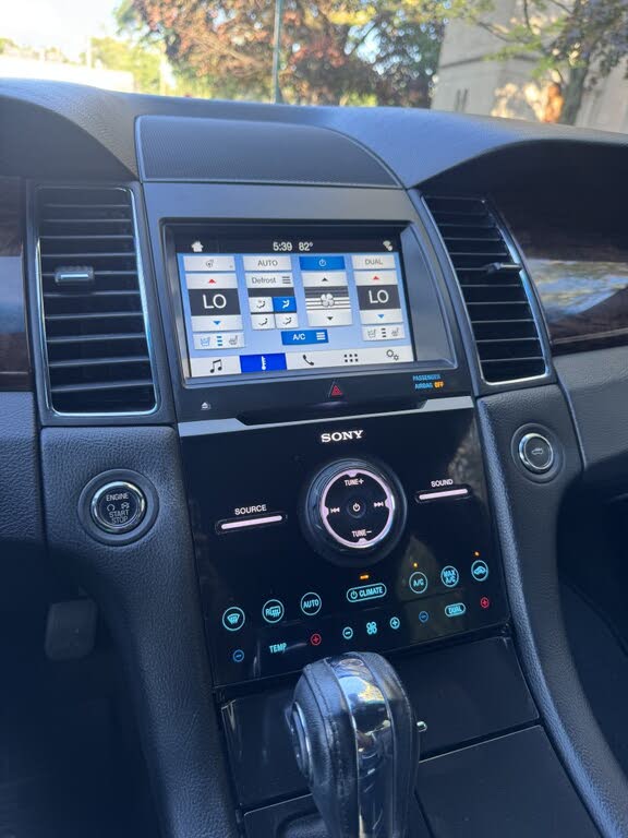 2018 Ford Taurus