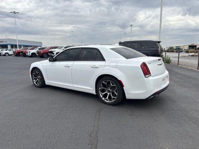 2017 Chrysler 300