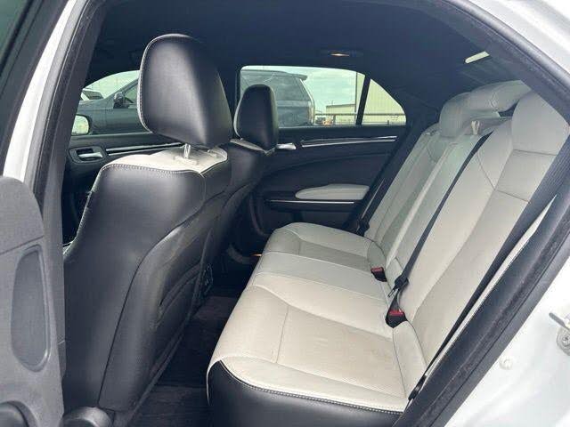 2017 Chrysler 300
