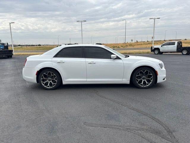 2017 Chrysler 300
