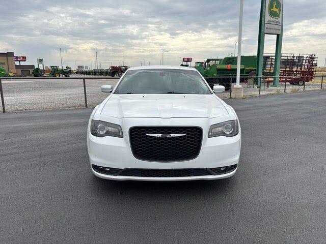 2017 Chrysler 300