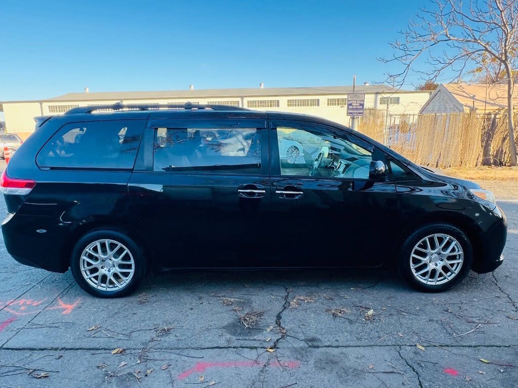 2011 Toyota Sienna