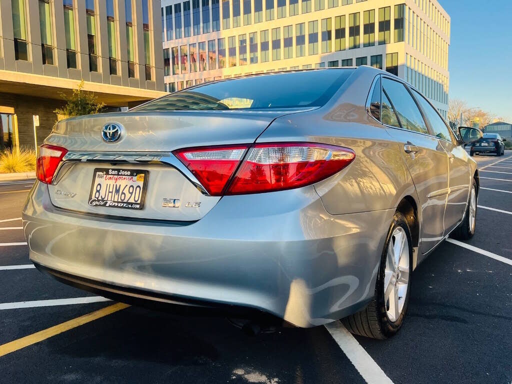 2016 Toyota Camry Hybrid