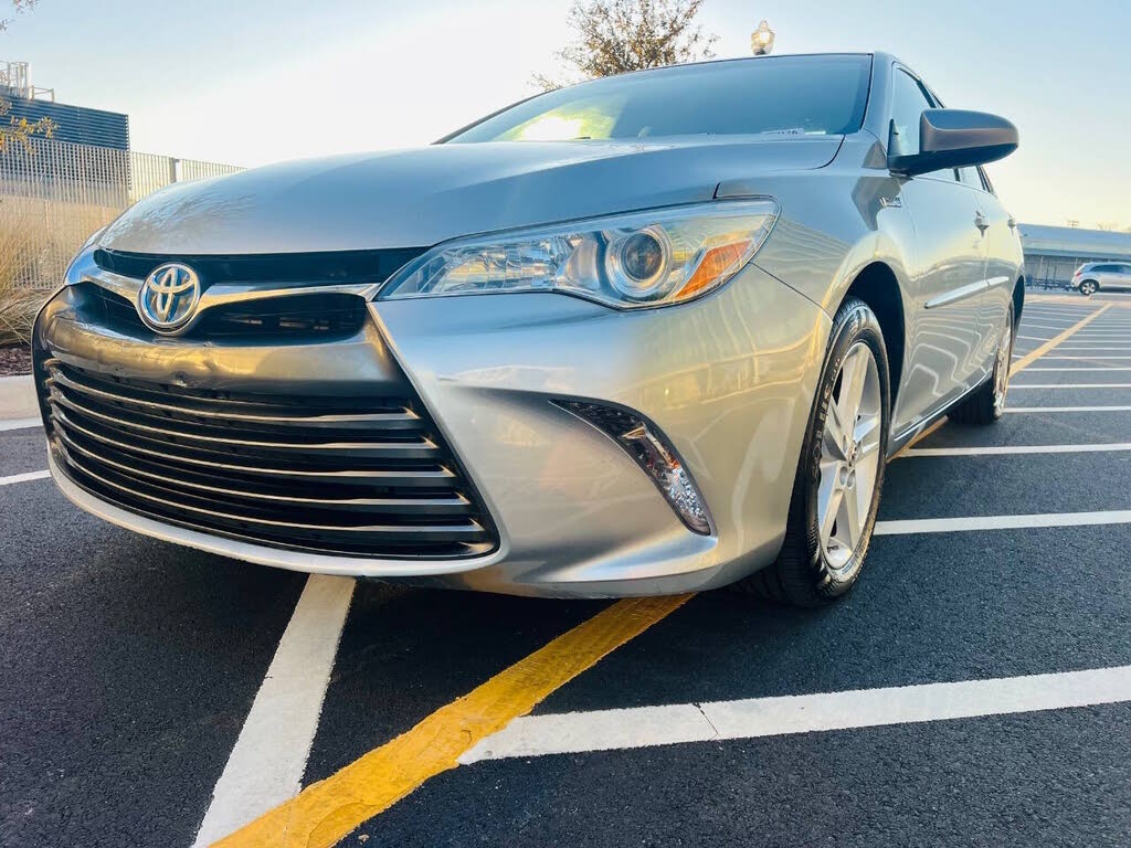 2016 Toyota Camry Hybrid