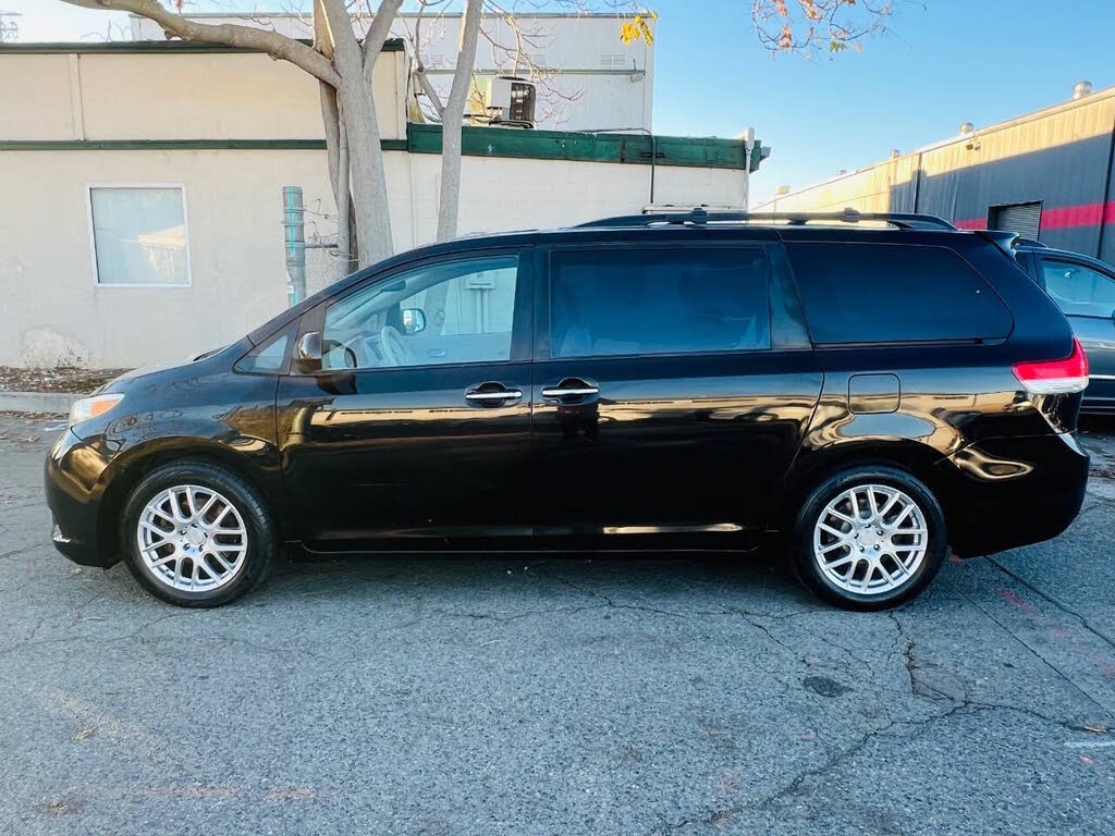 2011 Toyota Sienna