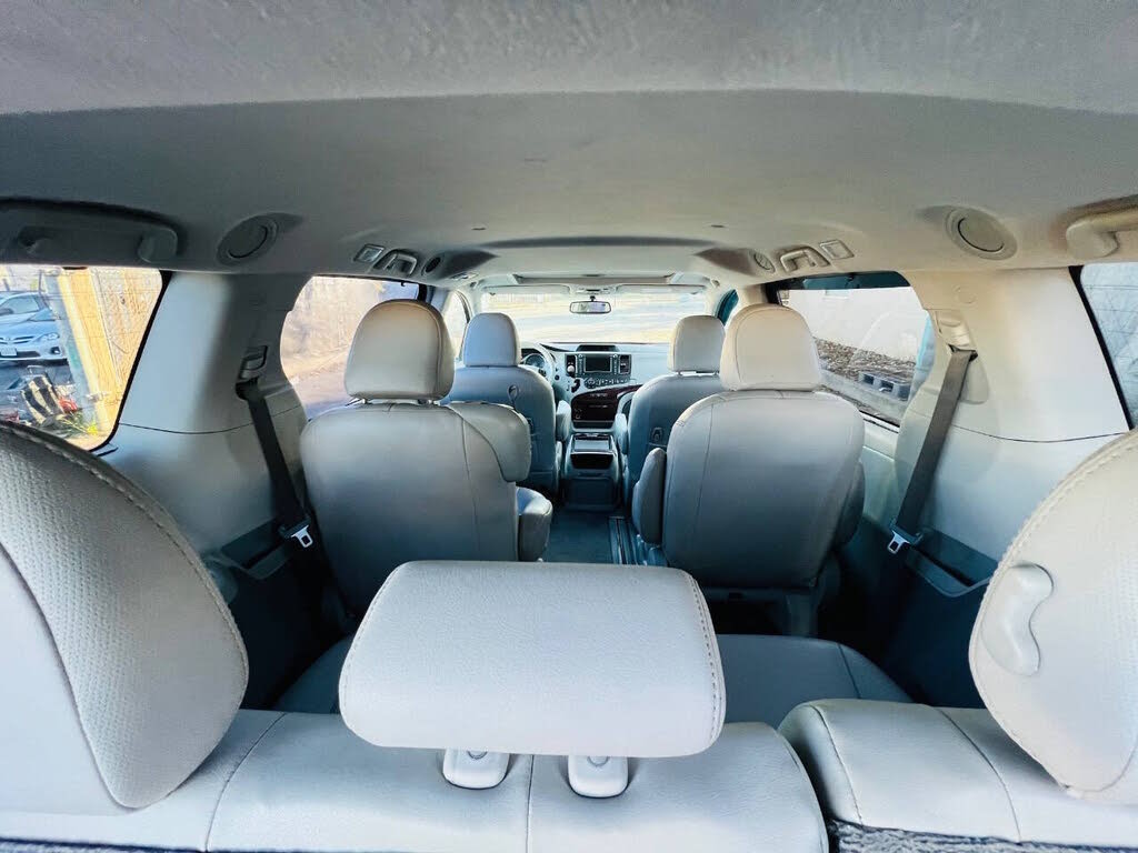2011 Toyota Sienna