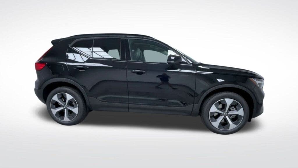 2026 Volvo XC40