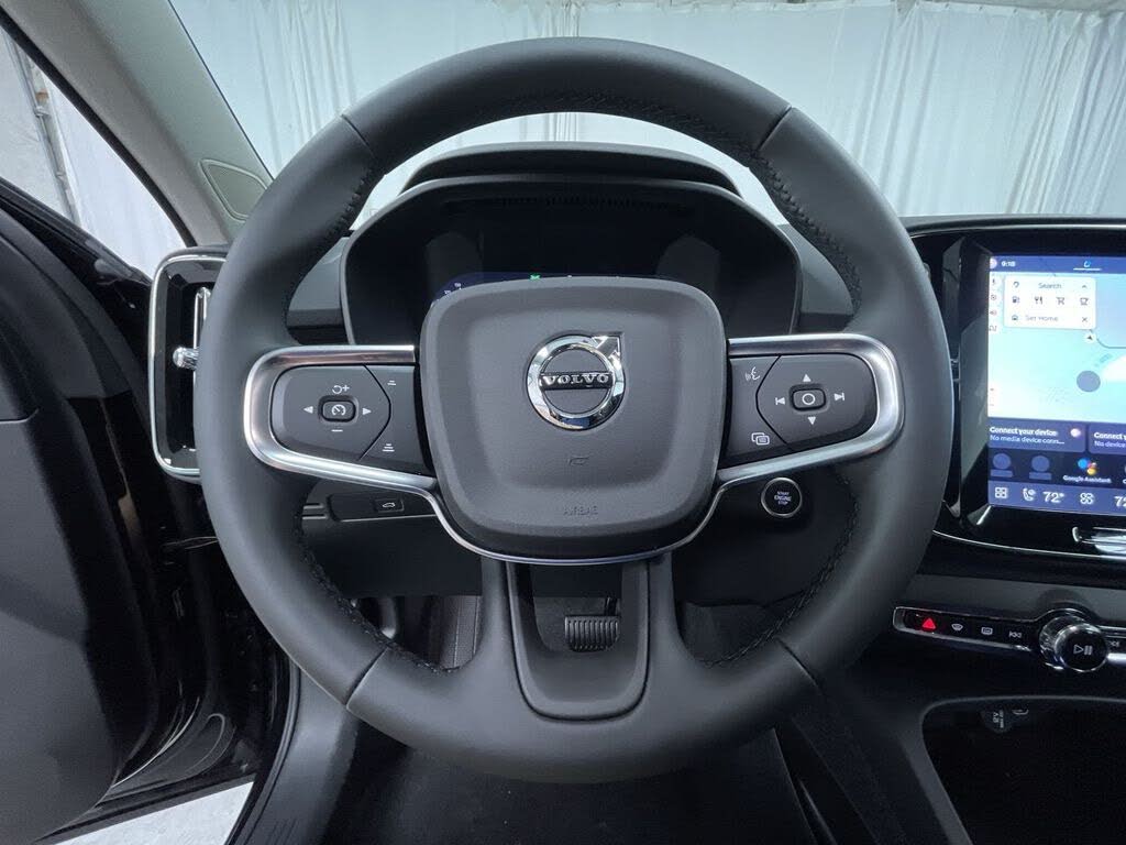 2026 Volvo XC40