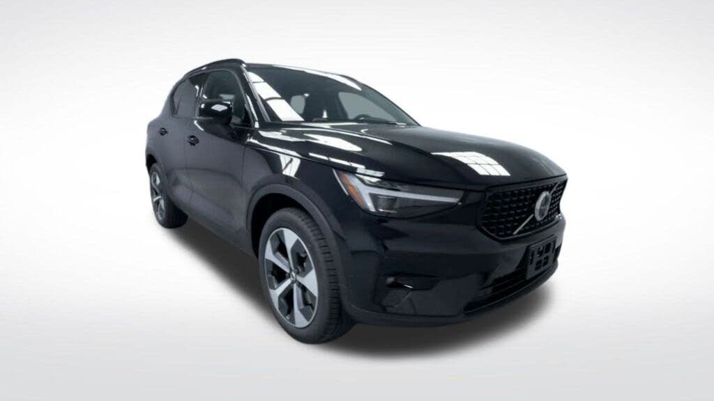 2026 Volvo XC40