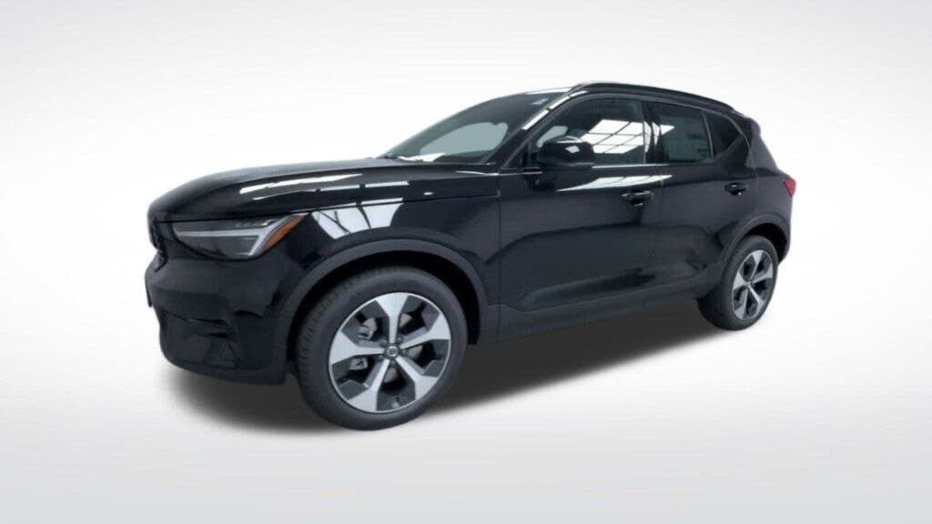 2026 Volvo XC40