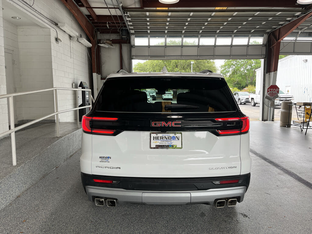 2026 GMC Acadia