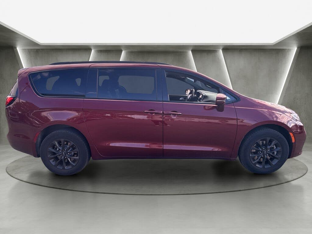 2022 Chrysler Pacifica