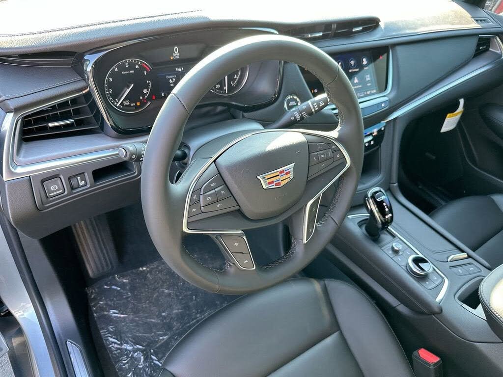 2025 Cadillac XT5