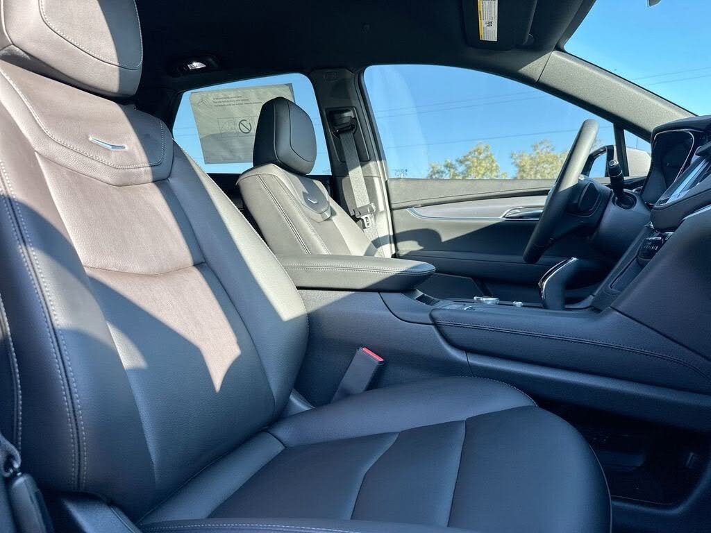 2025 Cadillac XT5