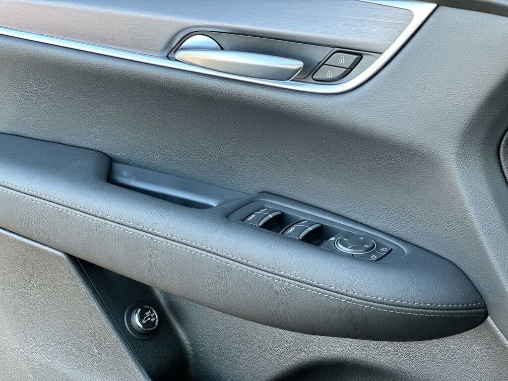 2025 Cadillac XT5