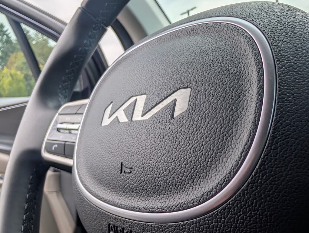 2025 Kia Carnival