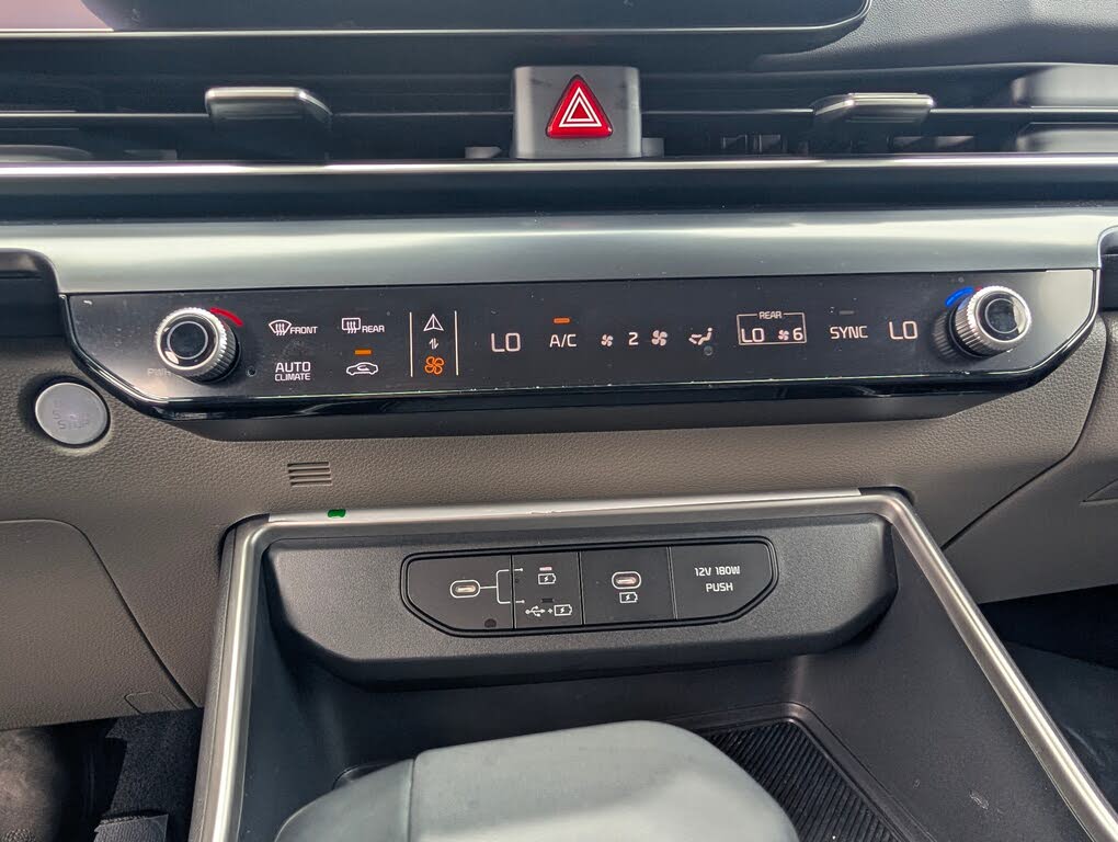 2025 Kia Carnival
