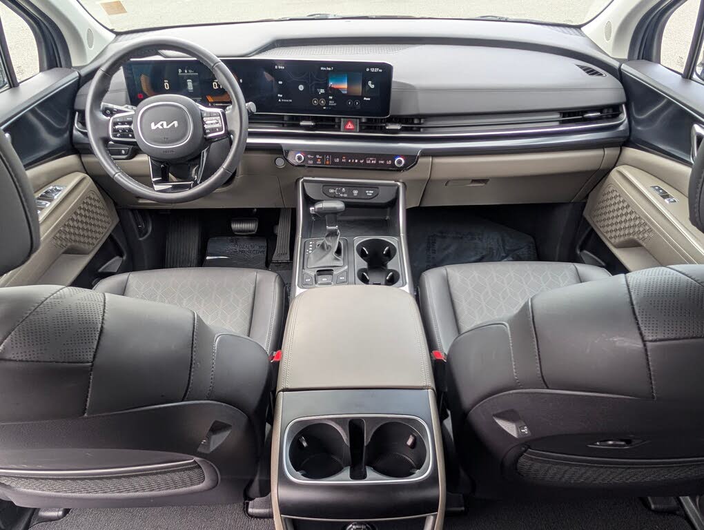 2025 Kia Carnival