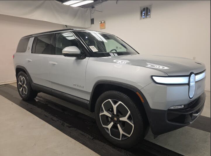 2024 Rivian R1S deal in Ewing, NJ