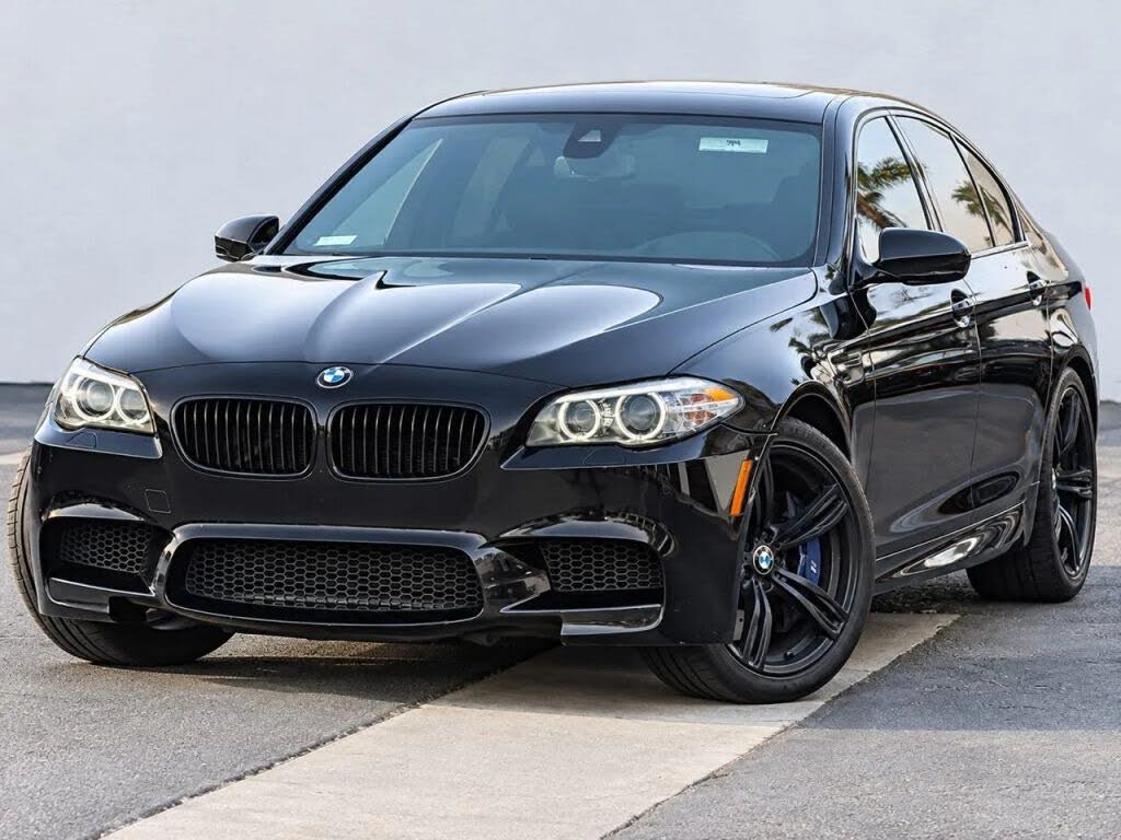 2013 BMW M5 deal in Newport Beach, CA
