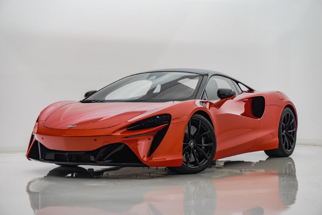 2023 McLaren Artura deal in Westmont, IL