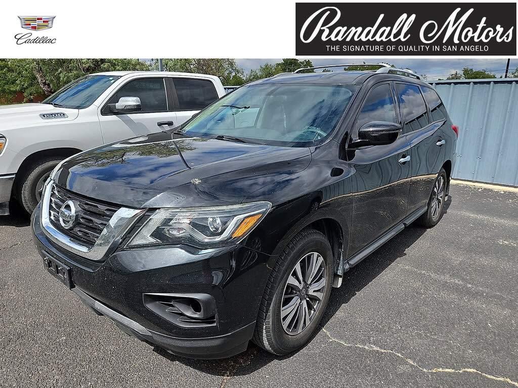 2019 Nissan Pathfinder S — photo 1 of 2