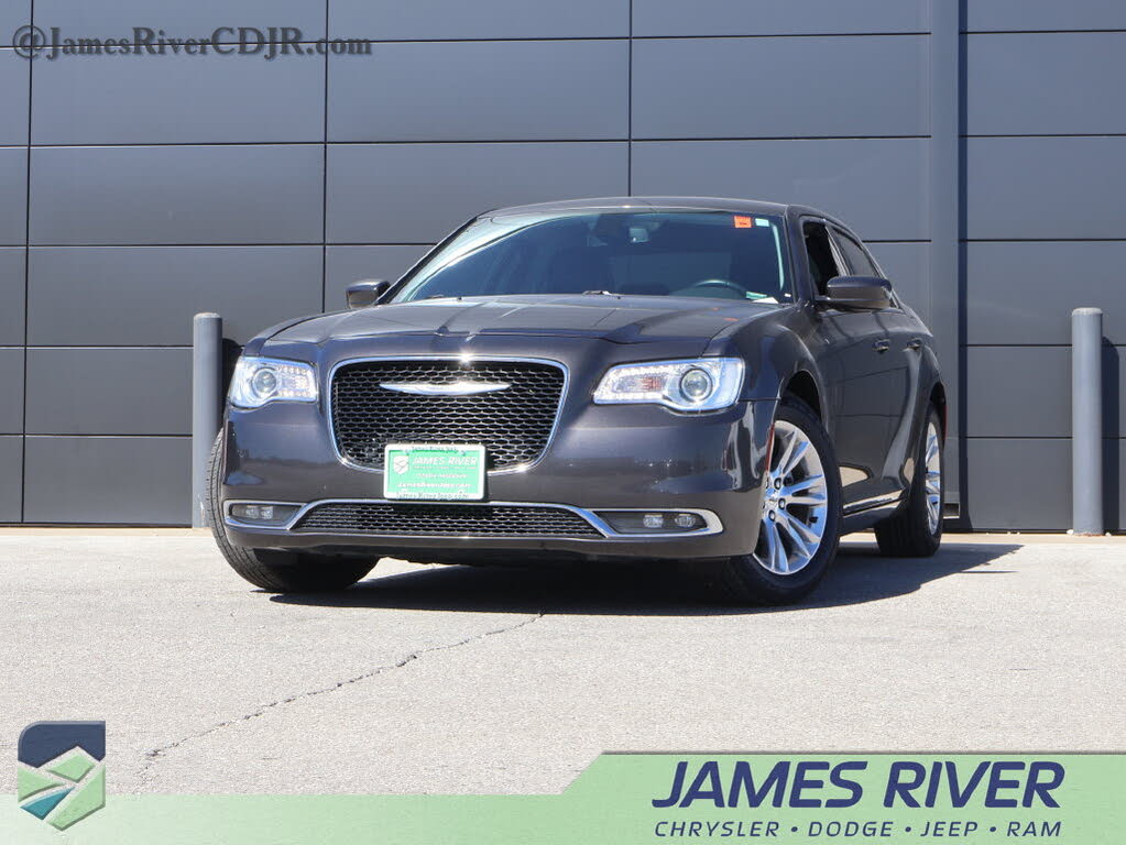 2019 Chrysler 300