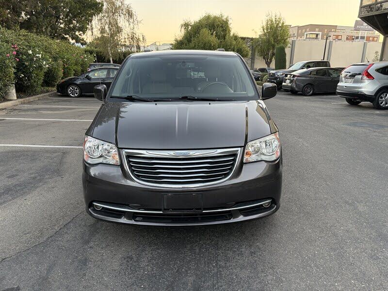 2016 Chrysler Town And Country