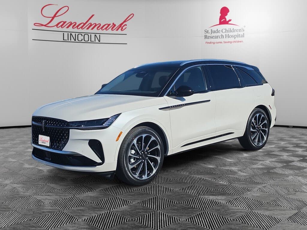 2025 Lincoln Nautilus Hybrid