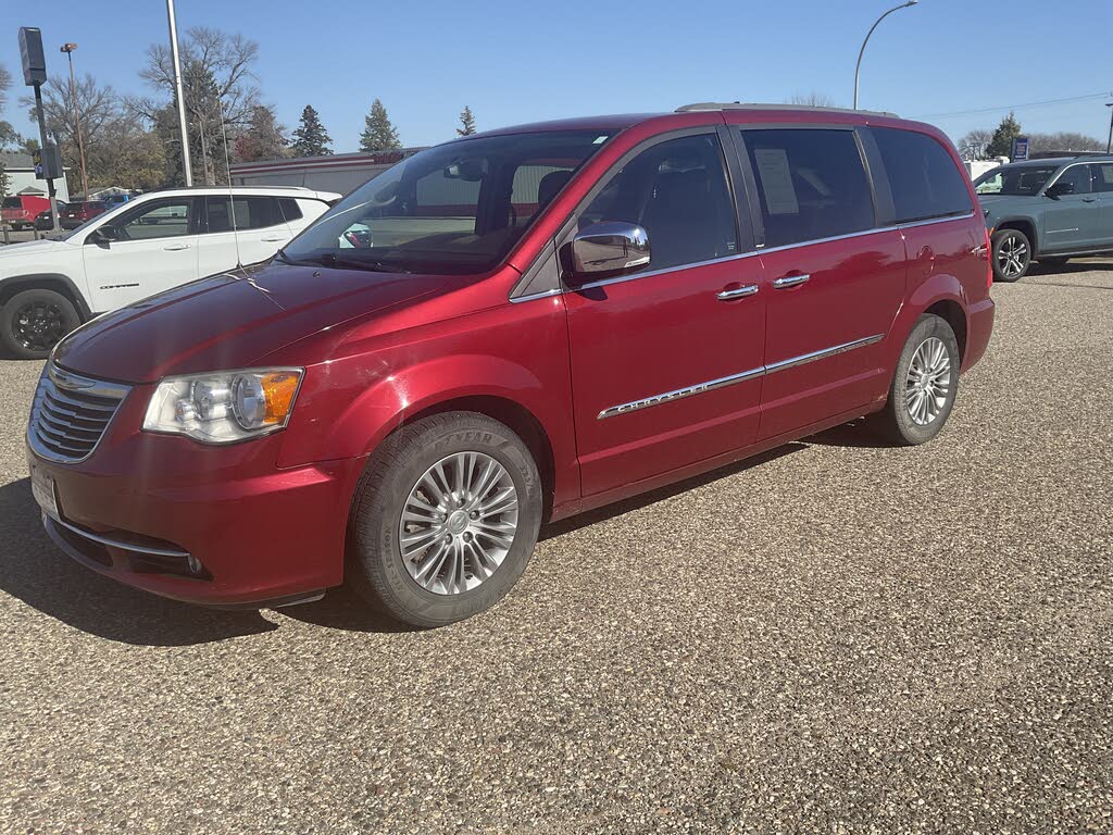 2013 Chrysler Town And Country