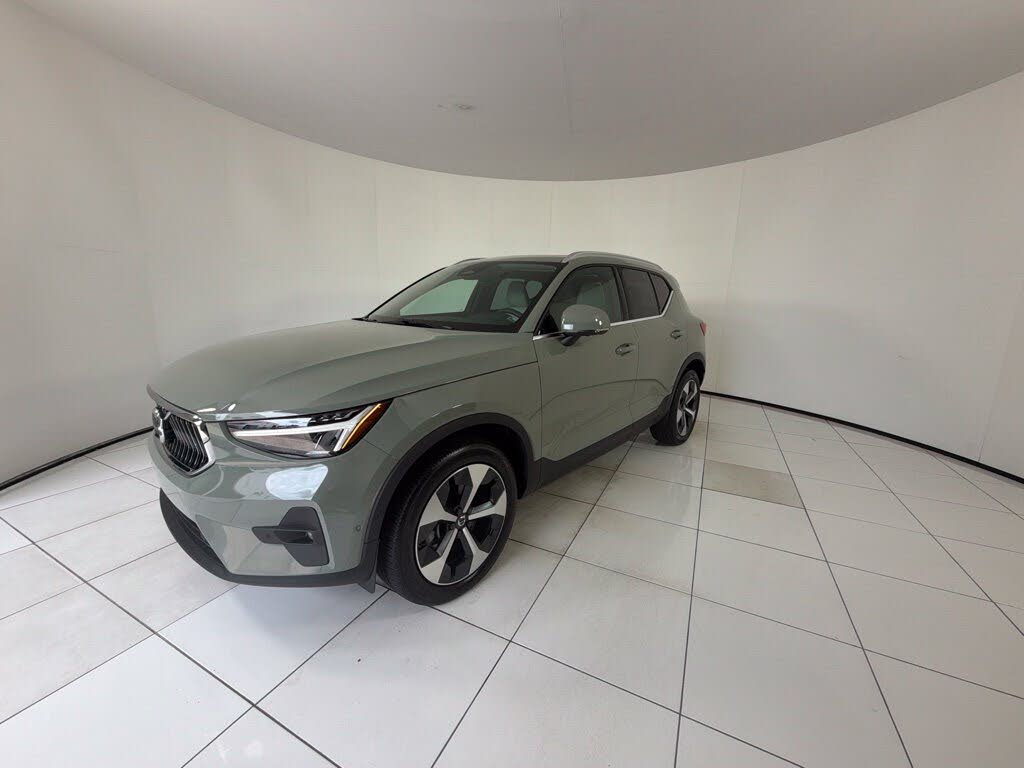2024 Volvo Xc40